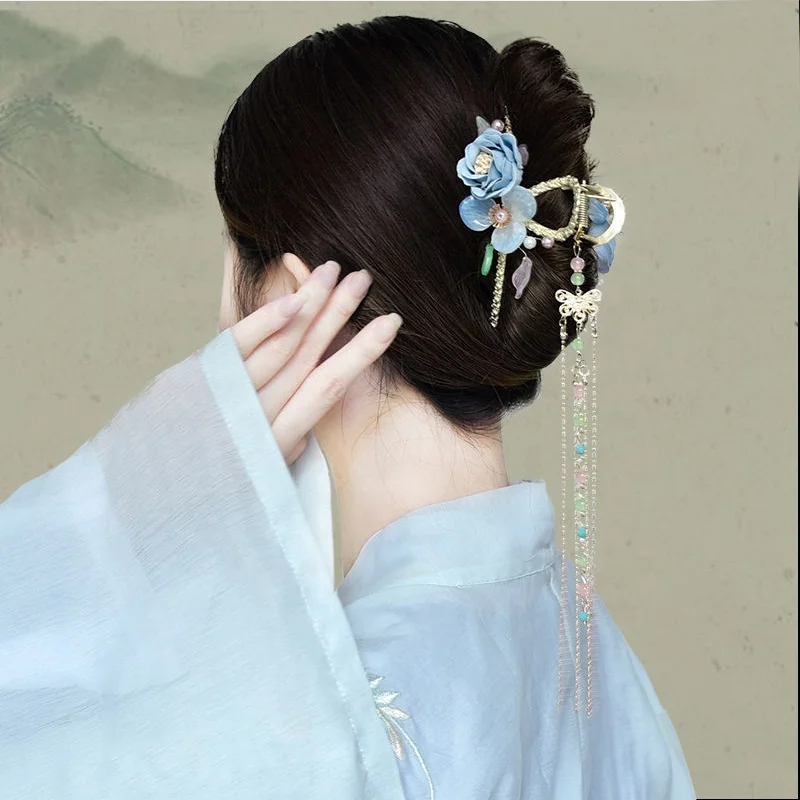 Trendy alloy hair claw flower hair claw with tassel women girls fashion hair accessories
Trendy alloy hair claw flower hair claw with tassel women girls fashion hair accessories