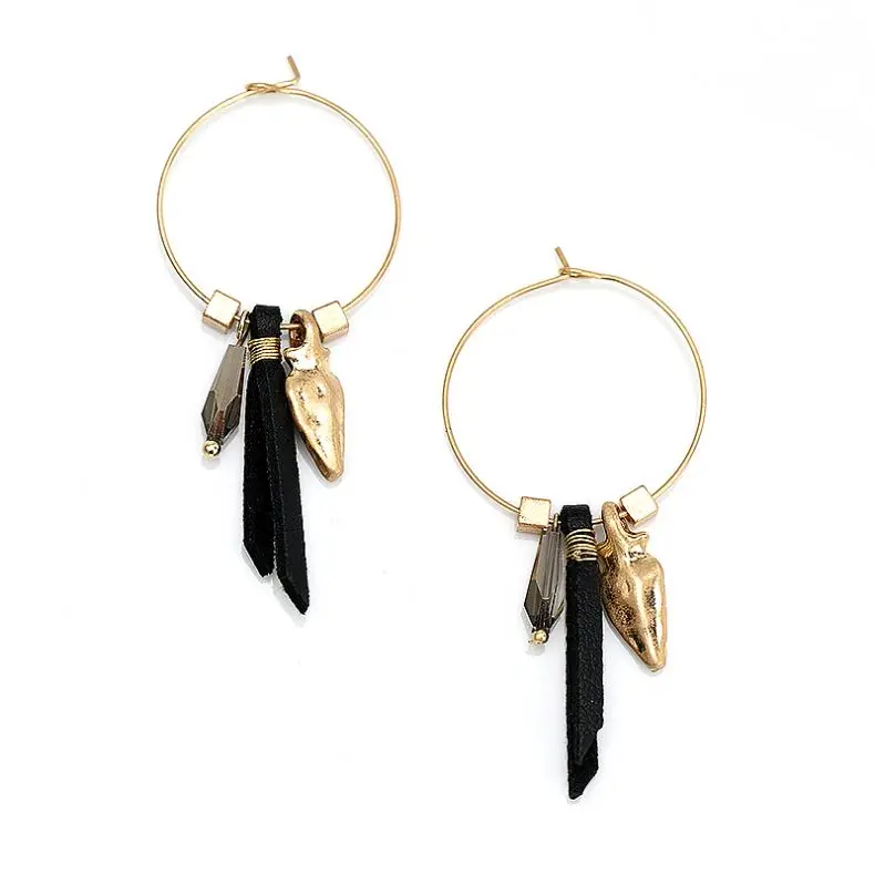 Women trendy gold round circle hoop earrings vintage black leather glass bead pendant hoop earrings jewelry, Worn gold
Women trendy gold round circle hoop earrings vintage black leather glass bead pendant hoop earrings jewelry, Worn gold