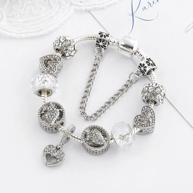 Creative Hollow-out Heart Bracelets Gift Clean Fresh White Crystal Bangle Bracelets Ladies Charm Bracelets Wholesale, Picture shows
Creative Hollow-out Heart Bracelets Gift Clean Fresh White Crystal Bangle Bracelets Ladies Charm Bracelets Wholesale, Picture shows