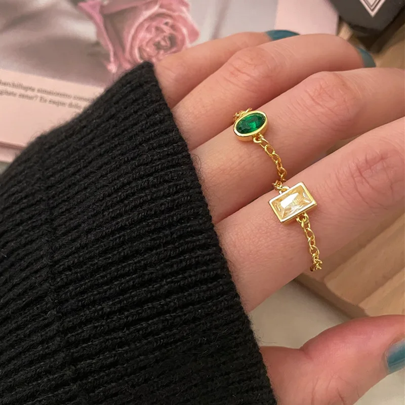 European And American Temperament Chain Ring Retro Silver Gem Ring Chain Food Ring Bracelet, Golden
European And American Temperament Chain Ring Retro Silver Gem Ring Chain Food Ring Bracelet, Golden