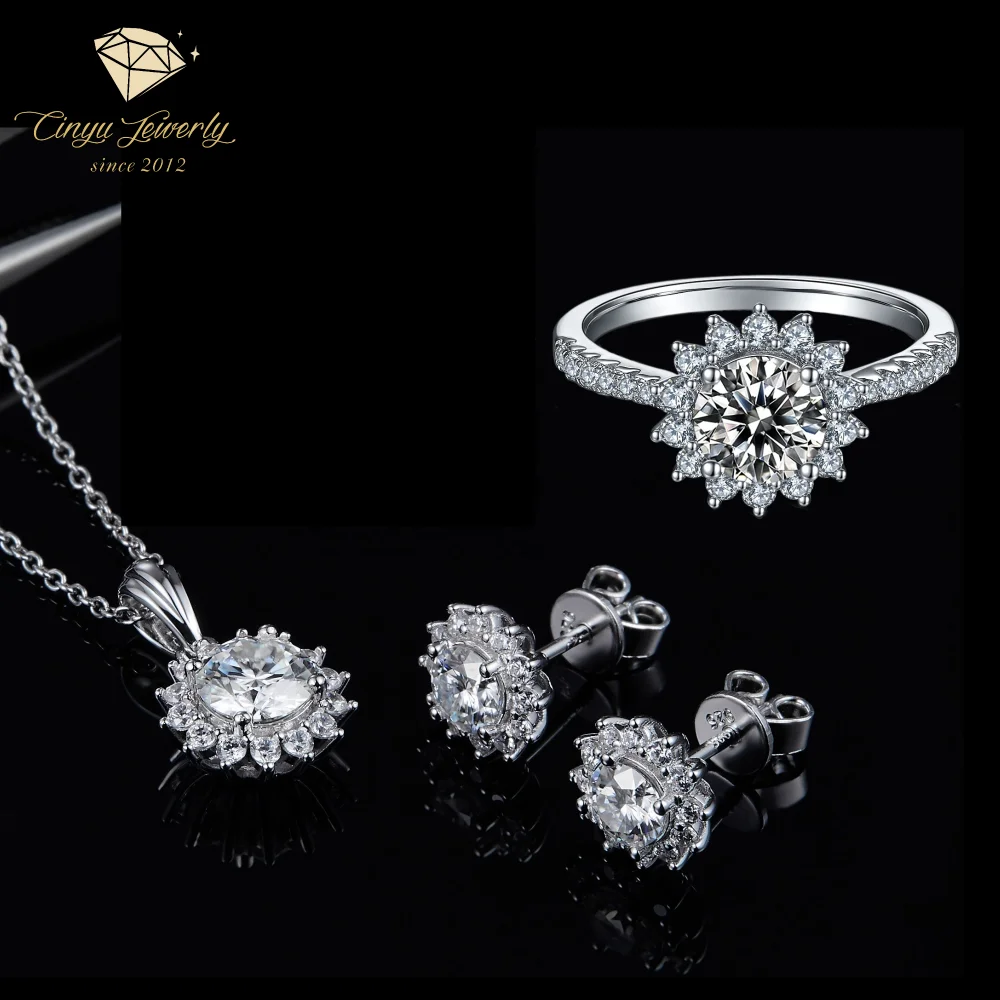 Round Cut Flower Fine jewelry OEM/ODM 18k Gold Plated Engagement Wedding Ring 925 silver jewelry Set moissanite rings for women
Round Cut Flower Fine jewelry OEM/ODM 18k Gold Plated Engagement Wedding Ring 925 silver jewelry Set moissanite rings for women
