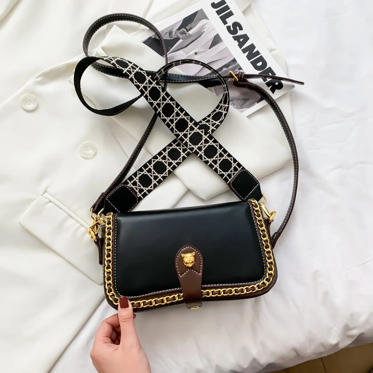 Newest Vintage Handmade Fancy Female Print Crossbody Bag Promotion Woman Handbag For Lady, Various colors
Newest Vintage Handmade Fancy Female Print Crossbody Bag Promotion Woman Handbag For Lady, Various colors