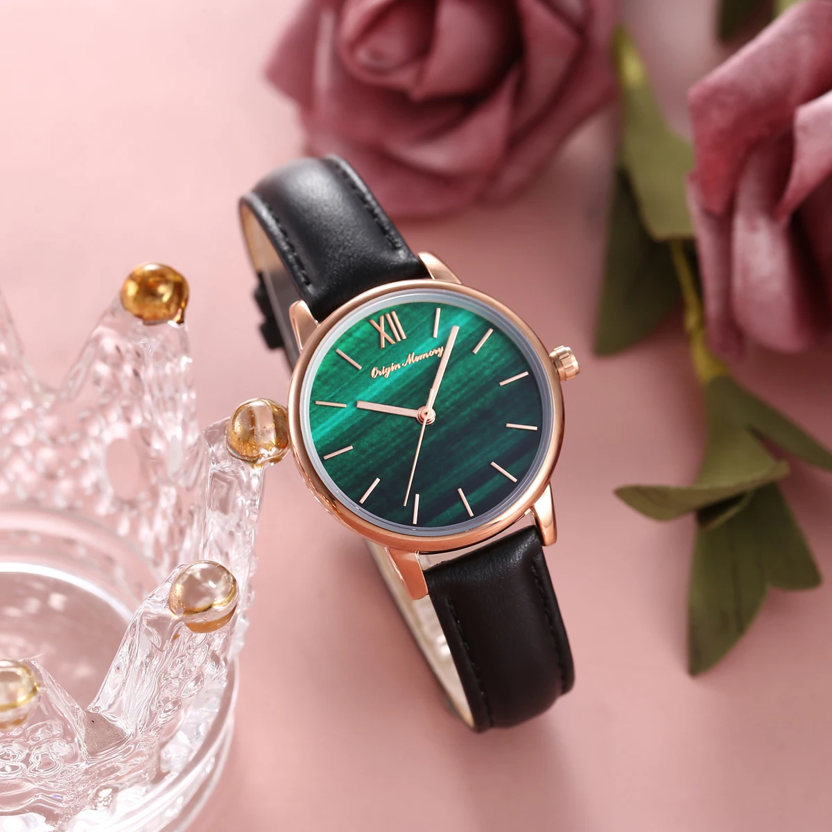 Little Green Table Round Plate Ladies Watch Waterproof Quartz Watch With Malachite Green Women Watches Luxury
Little Green Table Round Plate Ladies Watch Waterproof Quartz Watch With Malachite Green Women Watches Luxury