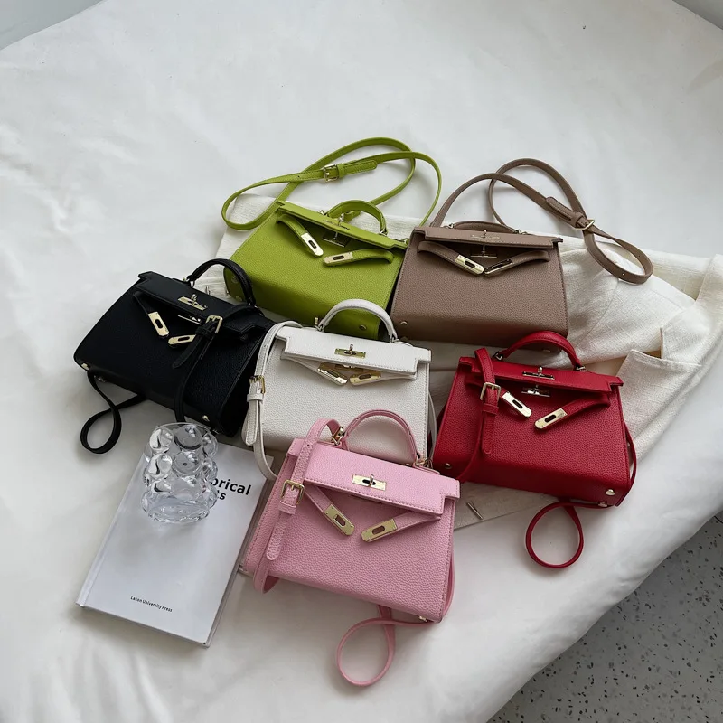 Bolsos cuero pu leather crossbody women 2023 winter solid color shoulder messenger bag ladies chain travel small handbag
Bolsos cuero pu leather crossbody women 2023 winter solid color shoulder messenger bag ladies chain travel small handbag