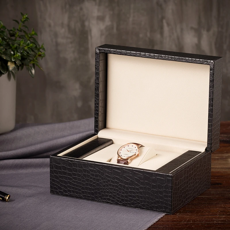 New Design Black Watch Box Case Luxury Leather Display Custom Logo Storage Box For Watch, Black color
New Design Black Watch Box Case Luxury Leather Display Custom Logo Storage Box For Watch, Black color