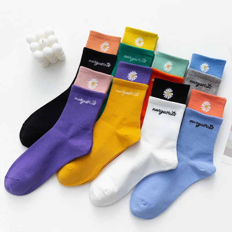 WIIPU Ladies Embroidered Cotton Socks Fall/Winter Fashion Flower Pattern Pure Color Ladies Popular College Style Creative Socks
WIIPU Ladies Embroidered Cotton Socks Fall/Winter Fashion Flower Pattern Pure Color Ladies Popular College Style Creative Socks