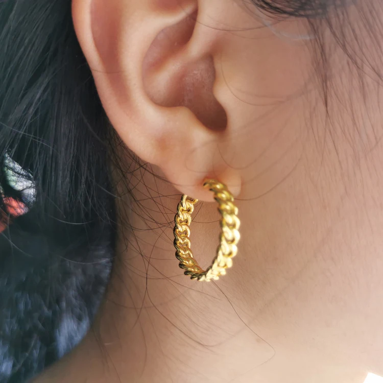 2020 new fashion gold plated 925 sterling silver 25mm cuban chain hoop earrings for women
2020 new fashion gold plated 925 sterling silver 25mm cuban chain hoop earrings for women