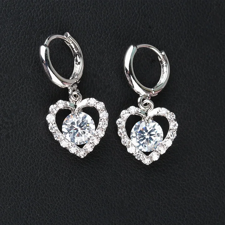 High fashion wedding jewelry women colorful hollow heart dangle diamond zircon silver hoop earrings
High fashion wedding jewelry women colorful hollow heart dangle diamond zircon silver hoop earrings