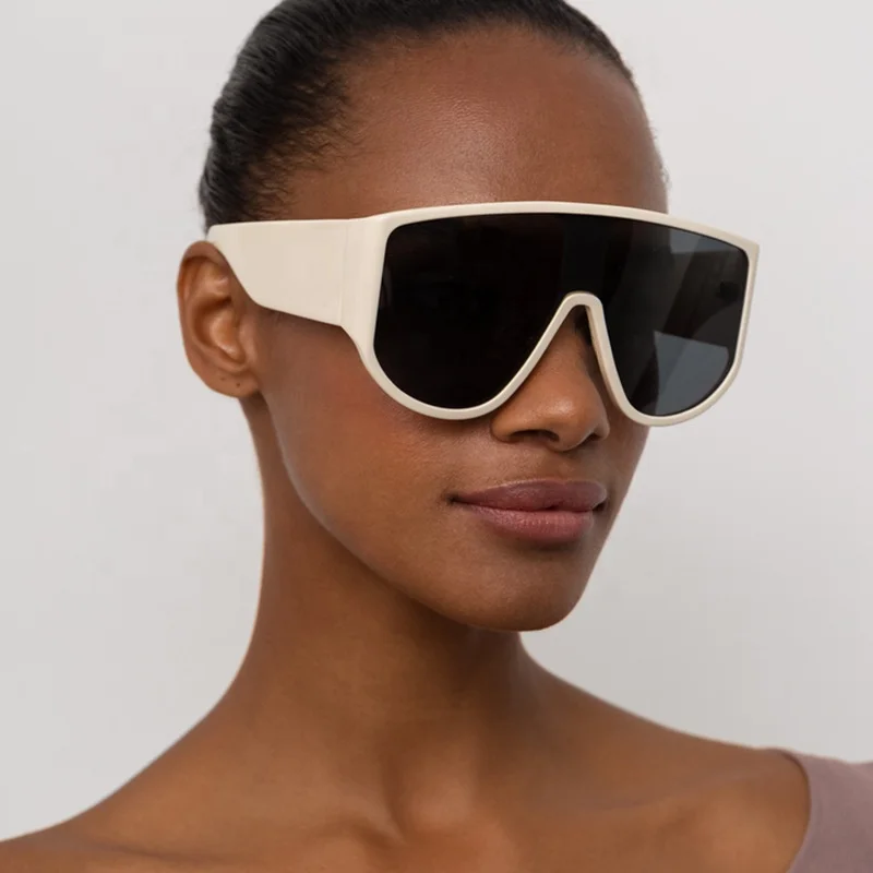 9095 INS style oversize fashion sunglasses women UV400 shield piece lens big frame sun shades 2021
9095 INS style oversize fashion sunglasses women UV400 shield piece lens big frame sun shades 2021