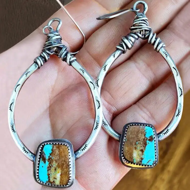 Waterdrop Hollow Silver Drop Earring S925 Silver Plated Eyelash Print Wire Wrap Earring Green Stone Dangle Earring
Waterdrop Hollow Silver Drop Earring S925 Silver Plated Eyelash Print Wire Wrap Earring Green Stone Dangle Earring