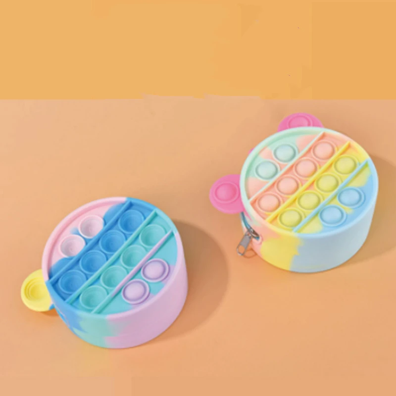 2021 Hot Selling Cartoon Mini Kids Fidget Cute Chain Silicone Pop It Purse For Little Girl pop it coin purse Cute silicon wallet, 15 colors
2021 Hot Selling Cartoon Mini Kids Fidget Cute Chain Silicone Pop It Purse For Little Girl pop it coin purse Cute silicon wallet, 15 colors