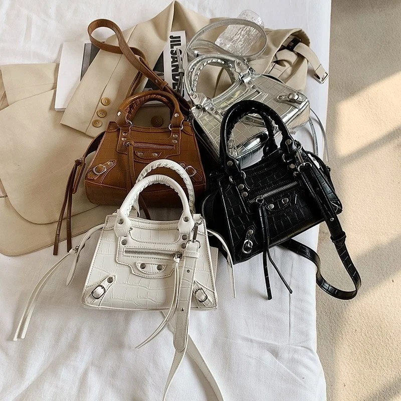 Famous Trendy Lady Casual Handbags Korean Sling Bag Vintage Handbags for Women, Various colors
Famous Trendy Lady Casual Handbags Korean Sling Bag Vintage Handbags for Women, Various colors