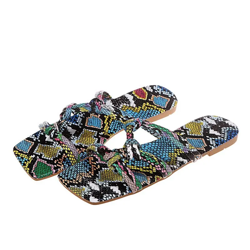 2021 summer new snake pattern leisure flat slippers hollow out beach vacation slippers in Europe and the United States, Picture
2021 summer new snake pattern leisure flat slippers hollow out beach vacation slippers in Europe and the United States, Picture