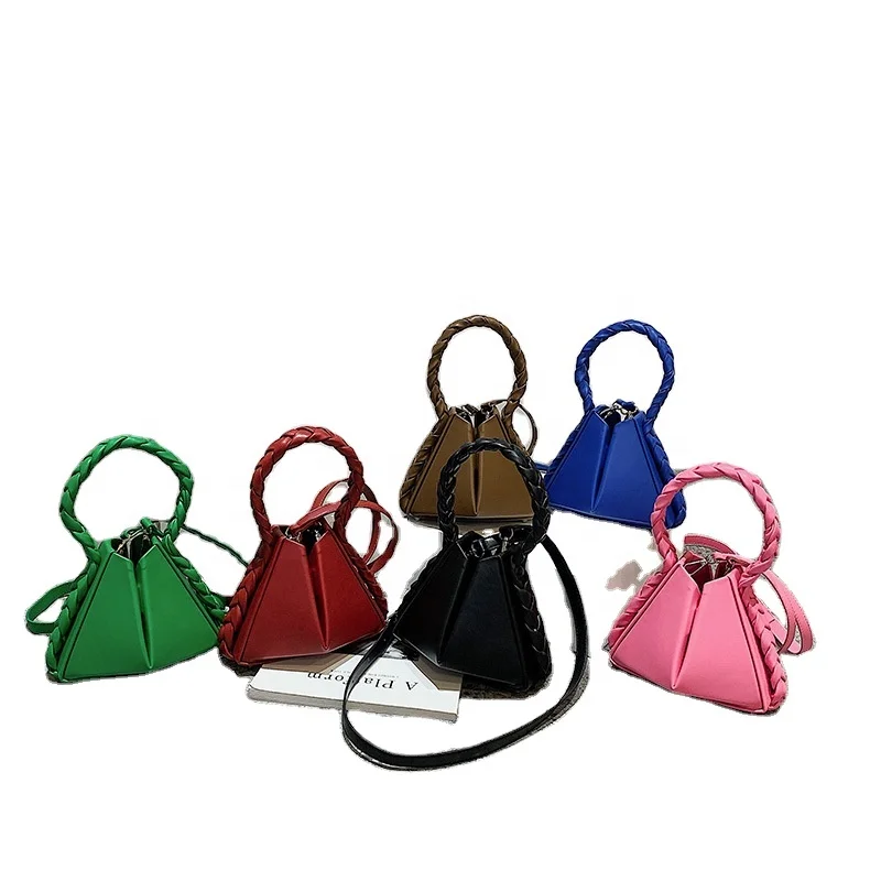 Wholesale Trendy Ladies Unique Cross Shoulder Bag For Women 2022 Luxury Handbags
Wholesale Trendy Ladies Unique Cross Shoulder Bag For Women 2022 Luxury Handbags