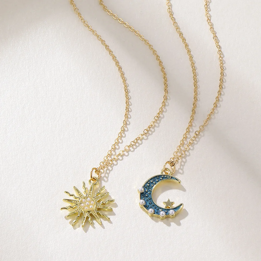 Personalized Fashion All-match Necklace Xingyue Dripping Oil Necklace Clavicle Chain Two Piece Set
Personalized Fashion All-match Necklace Xingyue Dripping Oil Necklace Clavicle Chain Two Piece Set