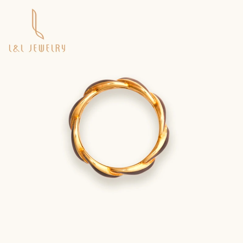 Jewelry Wholesale 18K Gold Enamel Jewelry Ring Women Gift Solid Gold Party Wedding Enamel Original Designed ring, Gold and brown
Jewelry Wholesale 18K Gold Enamel Jewelry Ring Women Gift Solid Gold Party Wedding Enamel Original Designed ring, Gold and brown