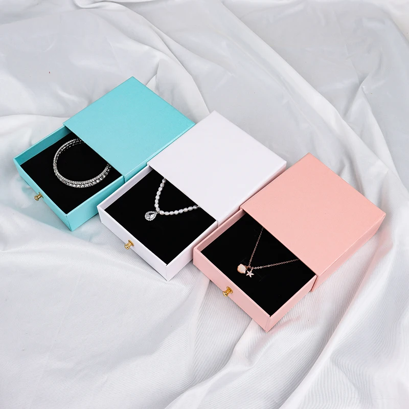 2021 custom luxury paper pink red white logo drawer sliding jewelry packaging gift box earrings/necklaces/rings/bracelets, White/pink/red/green
2021 custom luxury paper pink red white logo drawer sliding jewelry packaging gift box earrings/necklaces/rings/bracelets, White/pink/red/green
