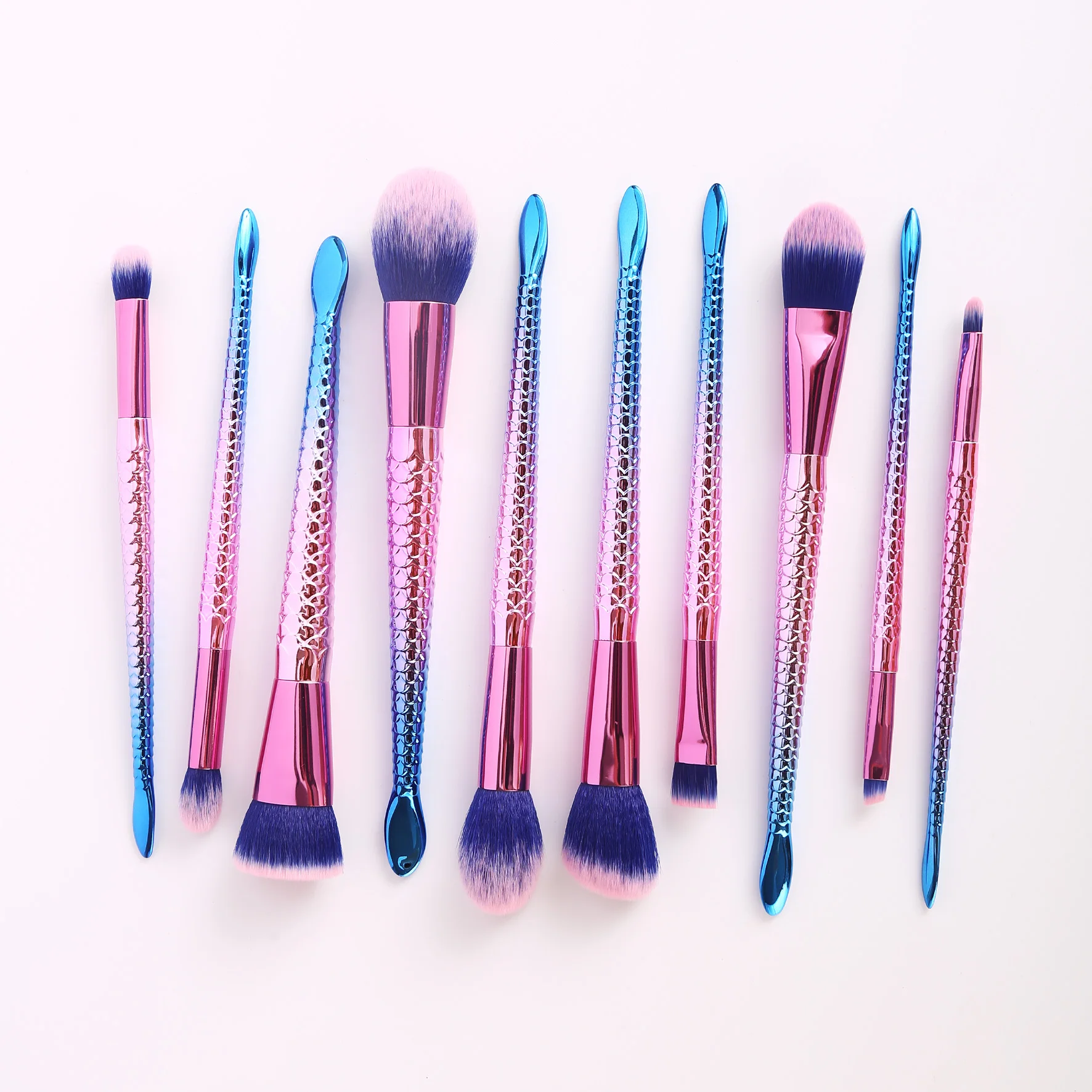 Soft Makeup Brush Set Wear Resistant And Durable Makeup Brush 10 Pcs Makeup Brush Set With Waterproof Bag, Pink+blue
Soft Makeup Brush Set Wear Resistant And Durable Makeup Brush 10 Pcs Makeup Brush Set With Waterproof Bag, Pink+blue