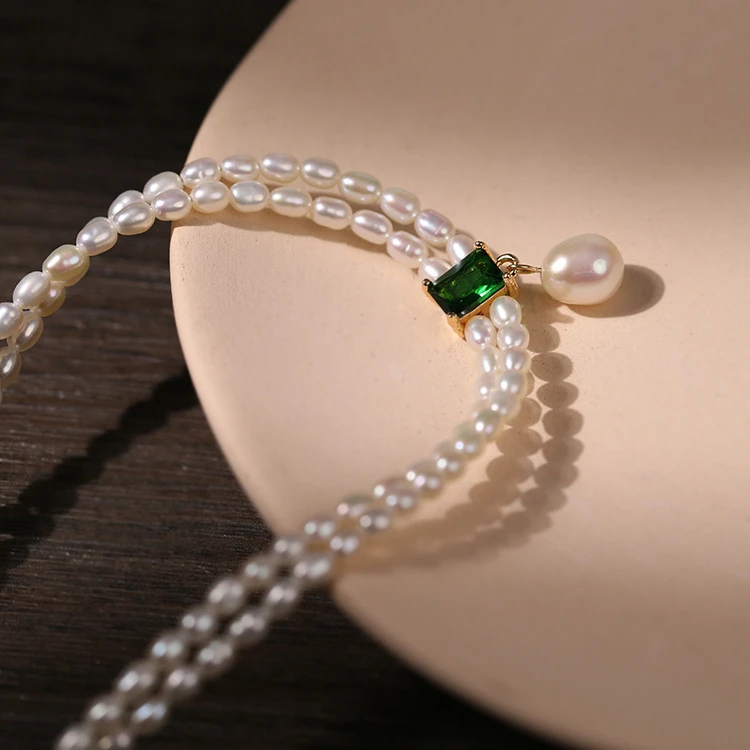 Fashion simple elegant pearl necklace clavicle chain French elegant emerald fresh water pearl short necklace for women A1
Fashion simple elegant pearl necklace clavicle chain French elegant emerald fresh water pearl short necklace for women A1