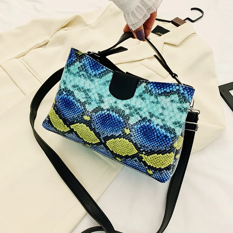 2021 Mini Custom Snake Print Summer Womens Handbags And Fashionable Purses Cross Body Purse, As picture
2021 Mini Custom Snake Print Summer Womens Handbags And Fashionable Purses Cross Body Purse, As picture