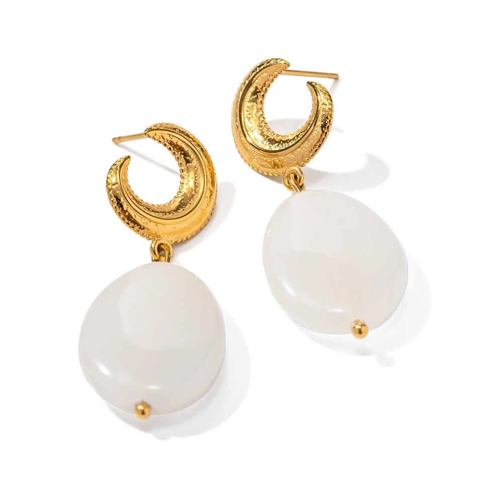 New Arrival 18k Gold Plated Stainless Steel Moon Design Shell Beads Tarnish Free Stub Earring for Women
New Arrival 18k Gold Plated Stainless Steel Moon Design Shell Beads Tarnish Free Stub Earring for Women