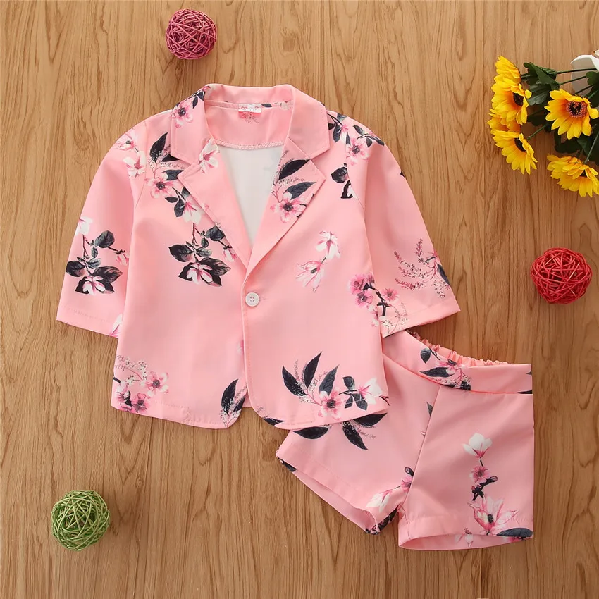 B54269A 2021 Spring new western little girls fashion floral blazer shorts set, Pink
B54269A 2021 Spring new western little girls fashion floral blazer shorts set, Pink