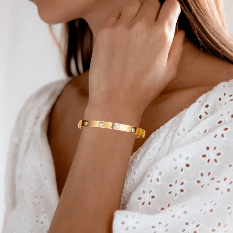 KB4 Luxury Adjustable Gold Pearl Love Charm Bracelet & Bangles Jewelry Women, Customized color
KB4 Luxury Adjustable Gold Pearl Love Charm Bracelet & Bangles Jewelry Women, Customized color