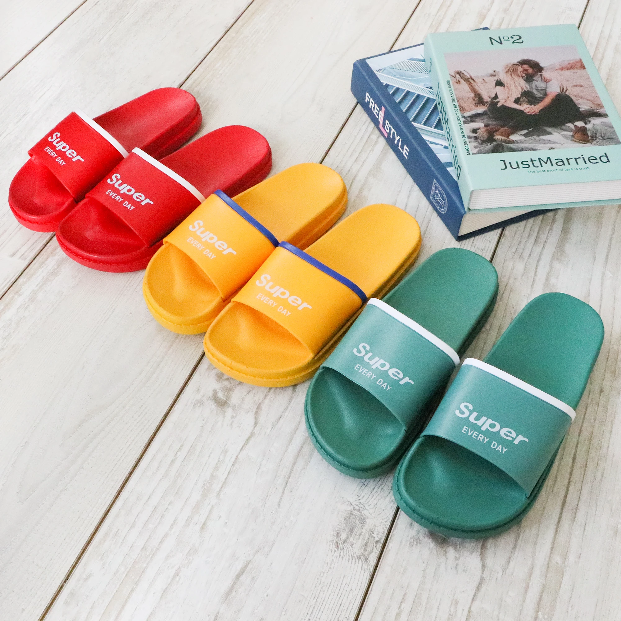 Wholesale Custom Logo Slides Outdoor Beach Slippers Big Size
Wholesale Custom Logo Slides Outdoor Beach Slippers Big Size