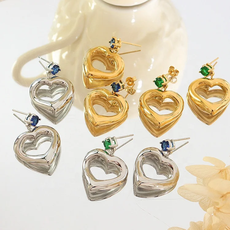 Maple Fashion Creativity Love Heart Multicolor Zircon Stud Earrings 18k Gold Plated Titanium Steel Hollow Heart Earrings
Maple Fashion Creativity Love Heart Multicolor Zircon Stud Earrings 18k Gold Plated Titanium Steel Hollow Heart Earrings