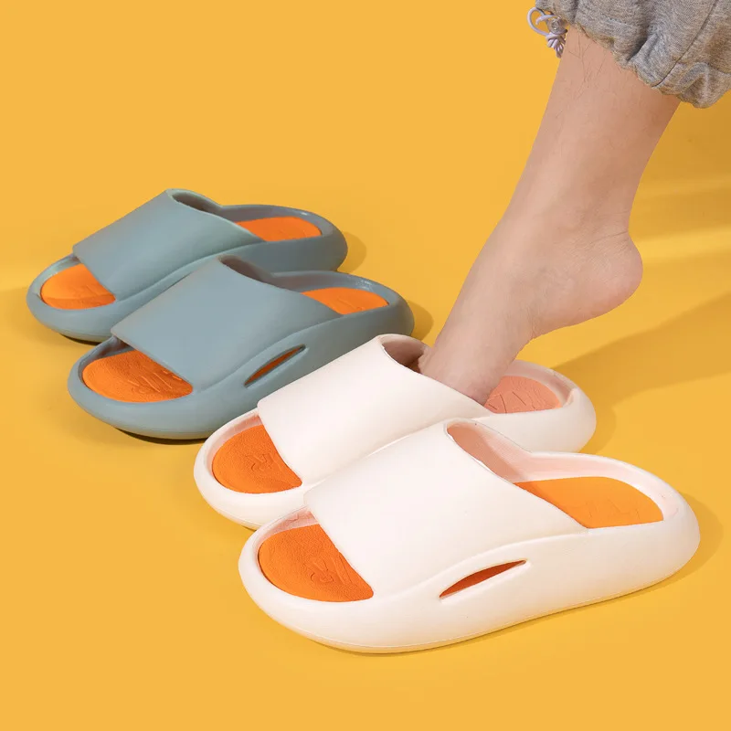 2022 new home household feces thick bottom EVAslides slippers summer couple sandals in the bathroom
2022 new home household feces thick bottom EVAslides slippers summer couple sandals in the bathroom