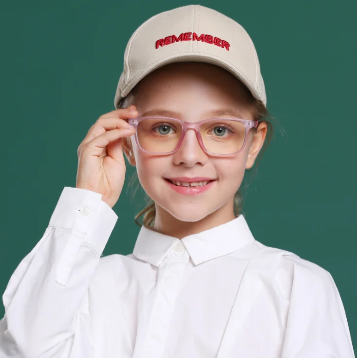 2021 New fashion childrens anti blue glasses anti ultraviolet kids mobile phone computer protective glasses
2021 New fashion childrens anti blue glasses anti ultraviolet kids mobile phone computer protective glasses