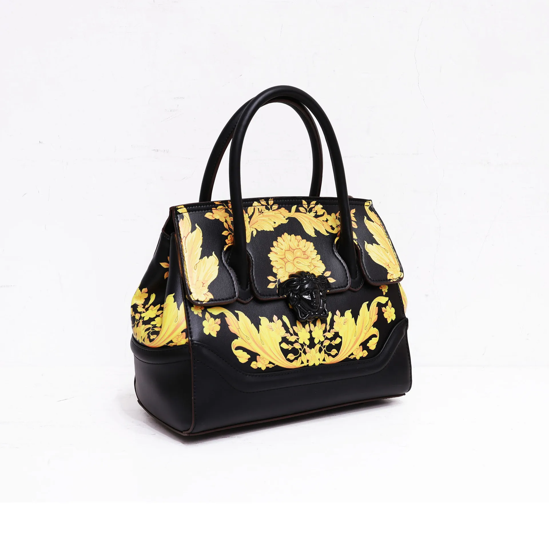 fashion women printing Flowers hand bags designer purses beautiful ladies handbags, Black pink white blue
fashion women printing Flowers hand bags designer purses beautiful ladies handbags, Black pink white blue