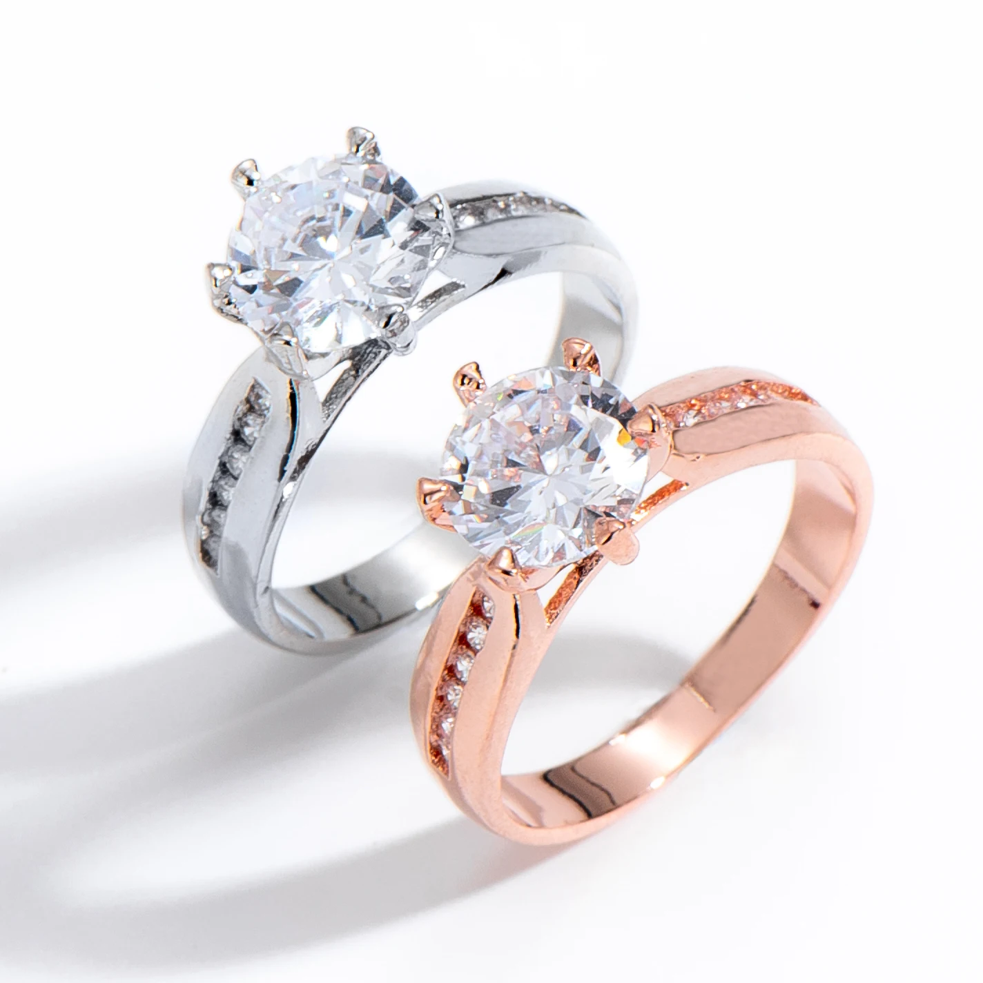 Women's simple diamond ring, brass gold-plated hot selling accessories manufacturers wholesale European and American fashion acc
Women's simple diamond ring, brass gold-plated hot selling accessories manufacturers wholesale European and American fashion acc