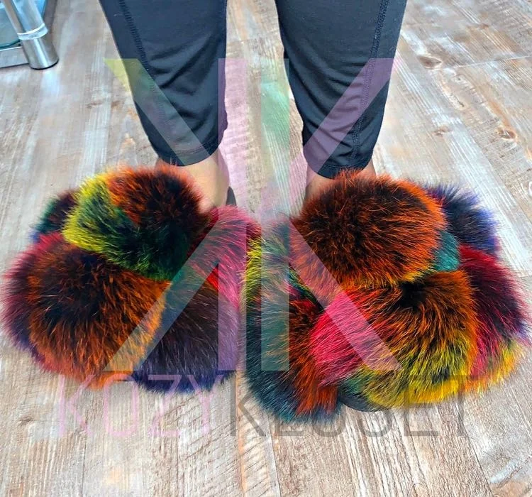 2021 Flexible customized fox fur Real fur ball soft sole slippers household Lady Womens fashion fur pom poms slides
2021 Flexible customized fox fur Real fur ball soft sole slippers household Lady Womens fashion fur pom poms slides