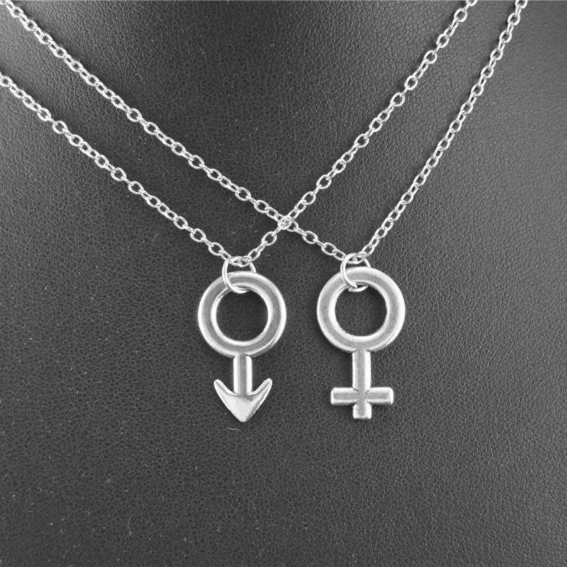 Valentine's Day Gift A pair Zinc Alloy Metal Vintage Antique Silver Jewelry Male and Female Symbol Pendant Necklaces For Lovers
Valentine's Day Gift A pair Zinc Alloy Metal Vintage Antique Silver Jewelry Male and Female Symbol Pendant Necklaces For Lovers