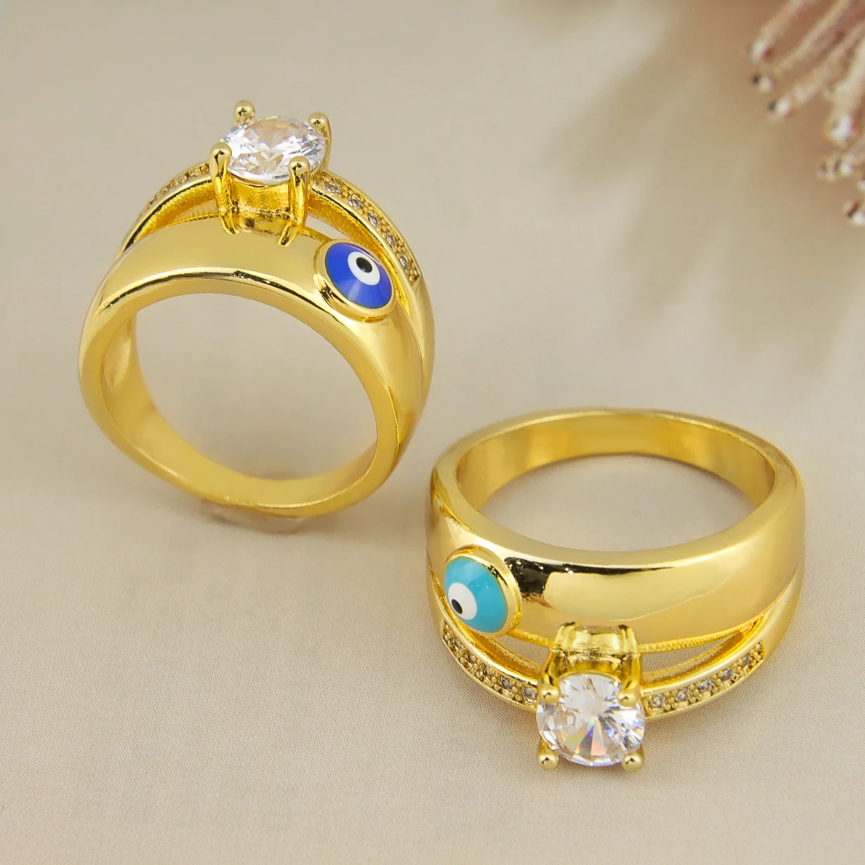 2022 Popular Style Zircon Solitaire Ring Women's Blue Eye Ring Gold Plated Classical Simple Diamond Rings
2022 Popular Style Zircon Solitaire Ring Women's Blue Eye Ring Gold Plated Classical Simple Diamond Rings