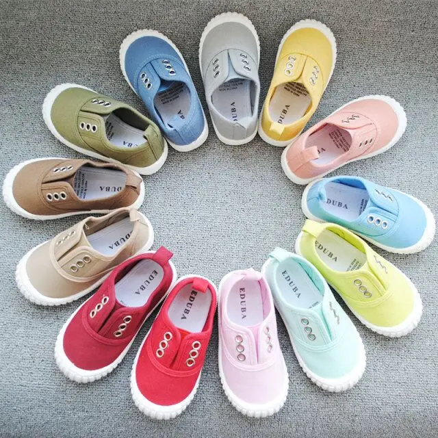 Hot Trends Canvas flat walking shoes for Children's School Good Quality casual Kids Sneakers
Hot Trends Canvas flat walking shoes for Children's School Good Quality casual Kids Sneakers