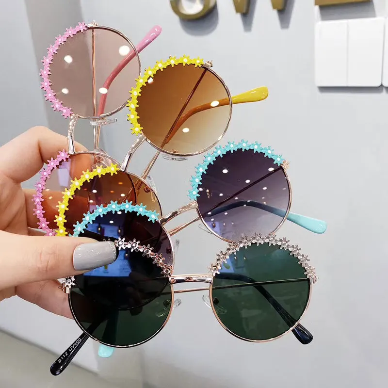2021 Kids Baby Shades Eye Wear Cute Round Children Sunglasses Glasses Colors Boys Girls Fashion Sunglasses Anti UV 400 UV400 PC, 5 colors
2021 Kids Baby Shades Eye Wear Cute Round Children Sunglasses Glasses Colors Boys Girls Fashion Sunglasses Anti UV 400 UV400 PC, 5 colors