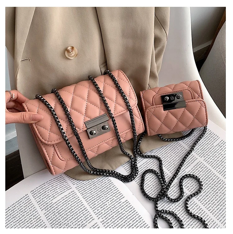 2021 Diamond Pattern PU Leather Small jelly Solid Color Women Bags Cross Chain Shoulder Ladies Bag Purses and Handbags Girls
2021 Diamond Pattern PU Leather Small jelly Solid Color Women Bags Cross Chain Shoulder Ladies Bag Purses and Handbags Girls
