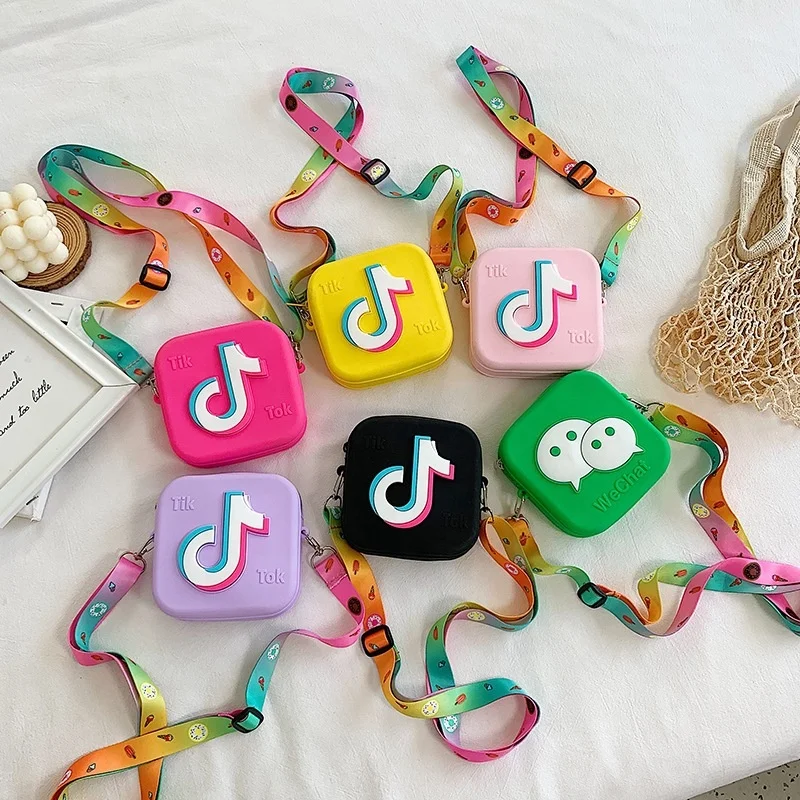 Tik Tok Kids Mini Party Hand Bag Tote 2021 Princess Cross Body Bag For Baby Girl Clutch Purse Shoulder Bag Gift 
Tik Tok Kids Mini Party Hand Bag Tote 2021 Princess Cross Body Bag For Baby Girl Clutch Purse Shoulder Bag Gift