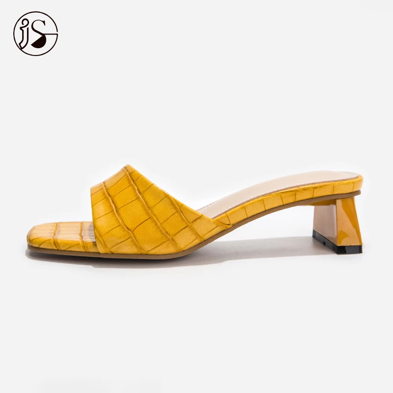 2021 fashion thick heel lace slipper flat sandals women yellow shoes for women, Picture
2021 fashion thick heel lace slipper flat sandals women yellow shoes for women, Picture
