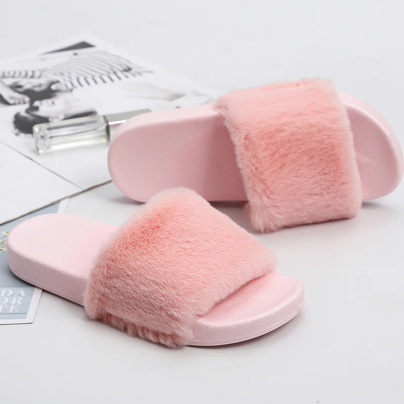 Women's Slippers Faux Fur Slides, Faux Fur Flip Flops Open Toe Flat Fuzzy Sandal Soft slip on slipper with fur, Black,grey,pink
Women's Slippers Faux Fur Slides, Faux Fur Flip Flops Open Toe Flat Fuzzy Sandal Soft slip on slipper with fur, Black,grey,pink