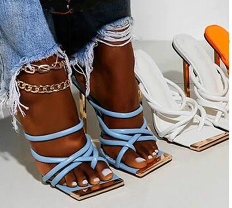 112524 Clip toe cross strap women slippers sandals outdoor wear metallic high heel square head lady slides summer fashion mules
112524 Clip toe cross strap women slippers sandals outdoor wear metallic high heel square head lady slides summer fashion mules