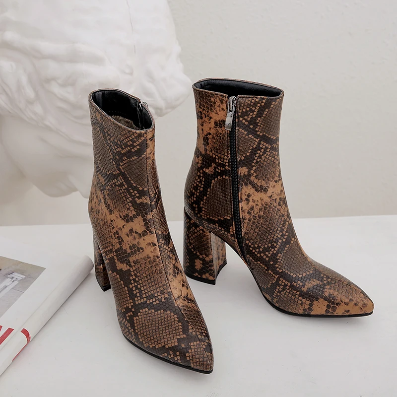 Women Zipper Boots Snake Print Ankle Boots Square Heel Fashion Pointed Toe Ladies Boots, Brown/white
Women Zipper Boots Snake Print Ankle Boots Square Heel Fashion Pointed Toe Ladies Boots, Brown/white