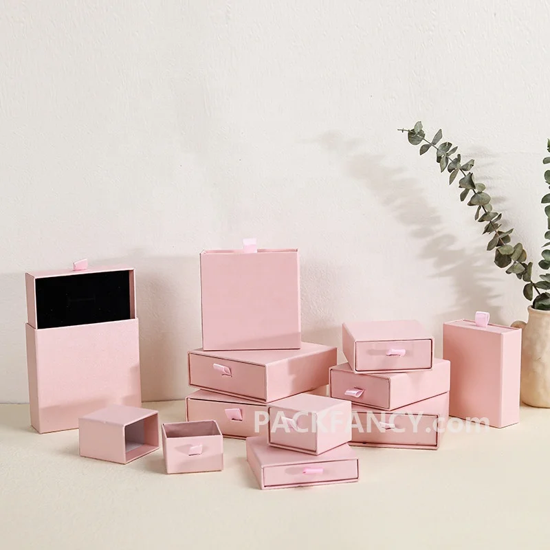 High Quality Elegant Ready-made Pink Pearl Paper Jewelry Boxes for Necklace Earrings Rings Custom Logo Jewelry Package, White, black, pink
High Quality Elegant Ready-made Pink Pearl Paper Jewelry Boxes for Necklace Earrings Rings Custom Logo Jewelry Package, White, black, pink