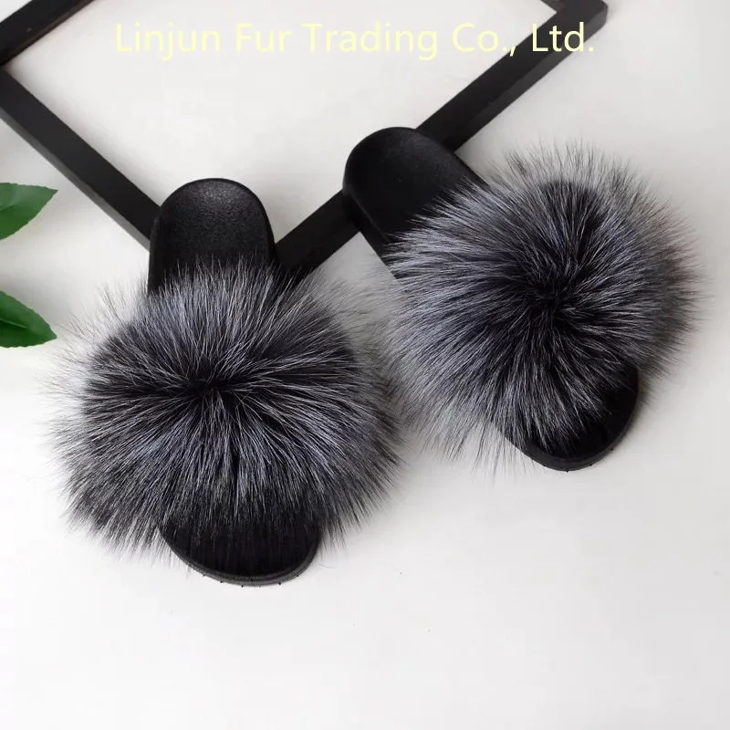 Factory wholesale 2021 new designer fashion real raccoon fur slippers and glittering fur slides indoor and outdoor, Customized color
Factory wholesale 2021 new designer fashion real raccoon fur slippers and glittering fur slides indoor and outdoor, Customized color