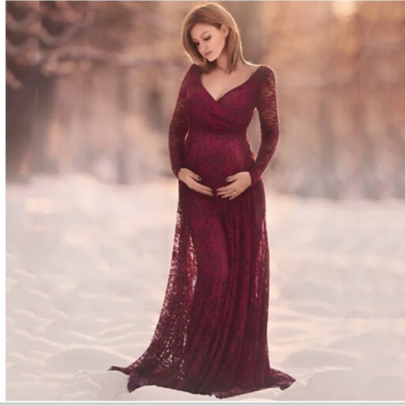 European and American sexy deep V-neck long-sleeved lace perspective tight drag-down jumpsuit long skirt
European and American sexy deep V-neck long-sleeved lace perspective tight drag-down jumpsuit long skirt