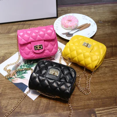 Hot Sale Kids Purses Baby Girls Mini Diamond Princess Chain PU Cross-body Bags Rivet Shoulder Bag Christmas Gift
Hot Sale Kids Purses Baby Girls Mini Diamond Princess Chain PU Cross-body Bags Rivet Shoulder Bag Christmas Gift