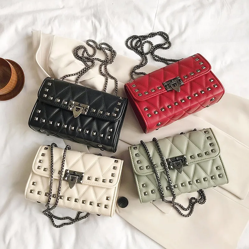 Fashion vintage rivet ladies shoulder crossbody clutch square handbag chain strap purse
Fashion vintage rivet ladies shoulder crossbody clutch square handbag chain strap purse