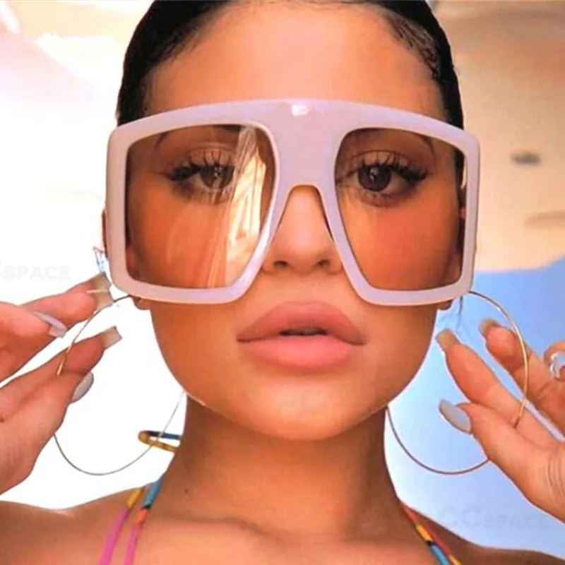 2021 fashion big frame thick-sided sunglasses ladies retro personality white street photography sunglasses trendy glasses, Picture
2021 fashion big frame thick-sided sunglasses ladies retro personality white street photography sunglasses trendy glasses, Picture